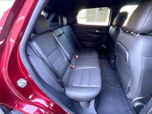 Used 2025 Chevrolet TrailBlazer RS w/ Convenience Package FWD image 27