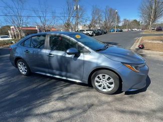 Used 2021 Toyota Corolla LE video 2