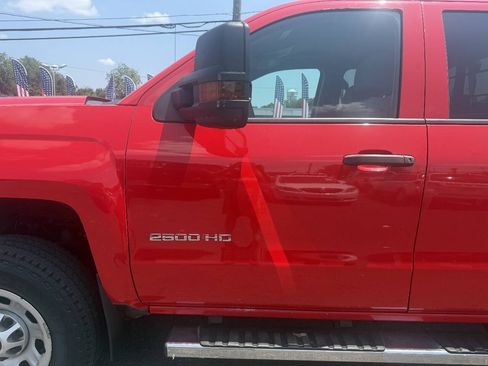 Used 2019 Chevrolet Silverado 2500 W/T w/ WT Convenience Package RWD image 2