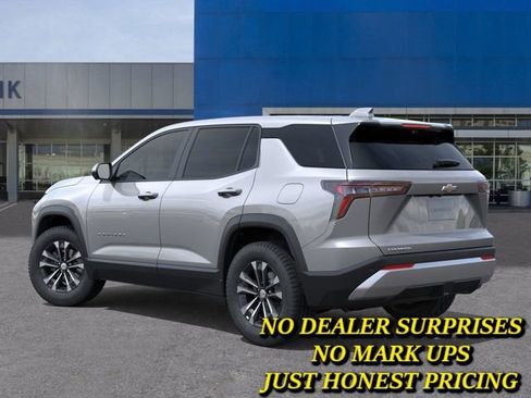 New 2026 Chevrolet Equinox LT w/ Convenience Package II FWD image 3