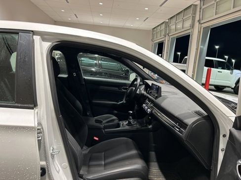 Used 2023 Honda Civic Sport image 17