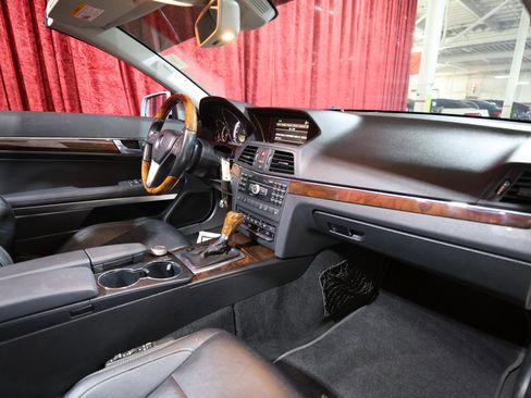 Used 2012 Mercedes-Benz E 350 Cabriolet w/ Premium 1 Launch Pkg image 23