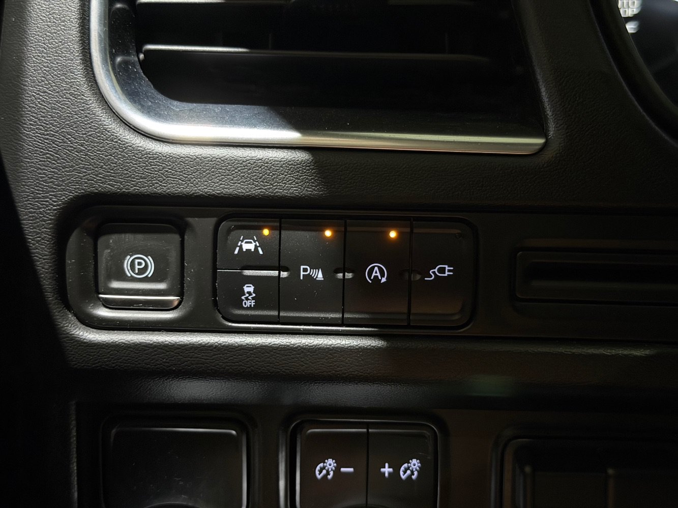 Used 2021 GMC Yukon SLT w/ SLT Luxury Plus Package RWD image 35