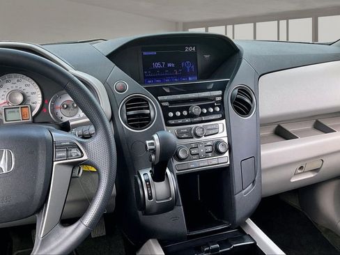 Used 2015 Honda Pilot LX image 9