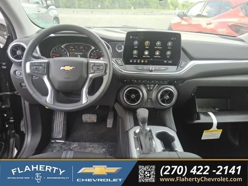 Used 2026 Chevrolet Blazer LT FWD image 2