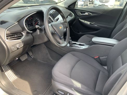 Used 2024 Chevrolet Malibu LT image 23
