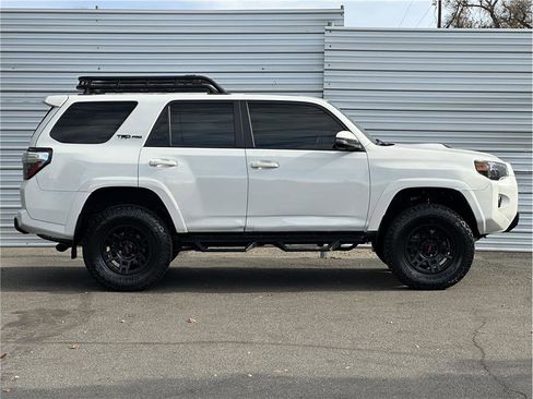 Used 2024 Toyota 4Runner TRD Pro AWD/4WD image 9