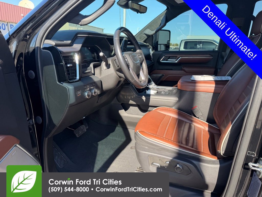 Used 2024 GMC Sierra 2500 Denali Ultimate AWD/4WD image 2