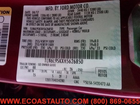 Used 2017 Lincoln Continental Select image 19