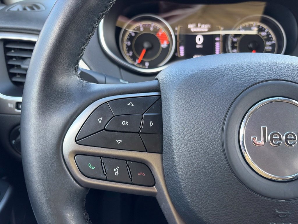 Used 2021 Jeep Cherokee Latitude Lux AWD/4WD image 29