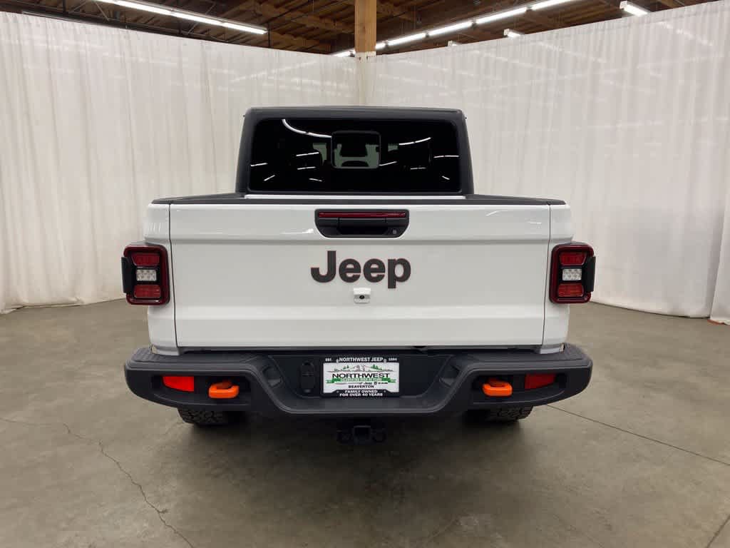 Used 2026 Jeep Gladiator Mojave AWD/4WD image 5