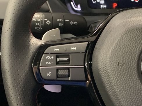 Used 2025 Acura ADX A-Spec image 23