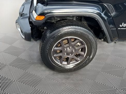 Used 2023 Jeep Gladiator Overland AWD/4WD image 35