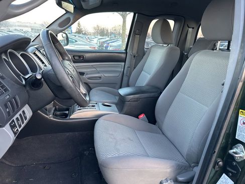 Used 2014 Toyota Tacoma 4x4 Access Cab V6 w/ SR5 Package image 14