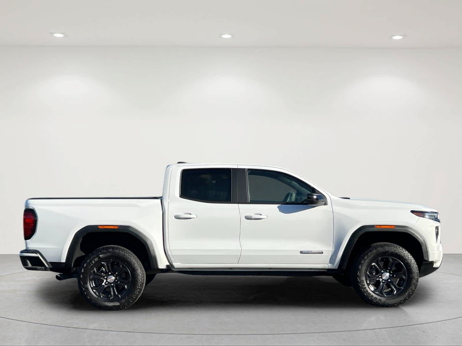 Used 2024 GMC Canyon Elevation w/ Trailering Package RWD image 6