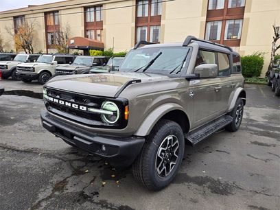 New 2025 Ford Bronco Outer Banks