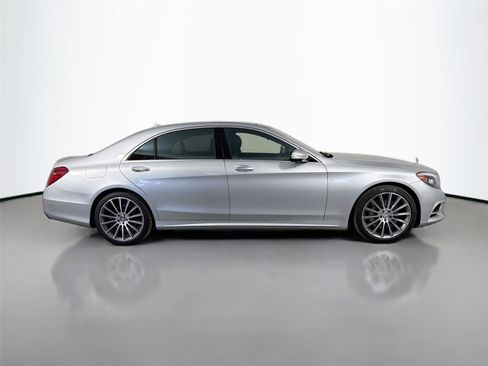 Used 2015 Mercedes-Benz S 550 Sedan image 5