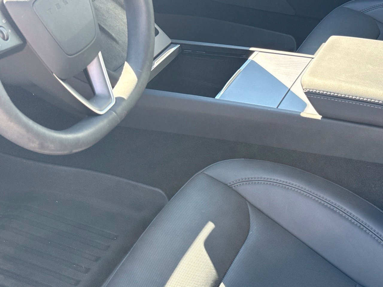 Used 2025 Tesla Model 3 Long Range RWD image 8