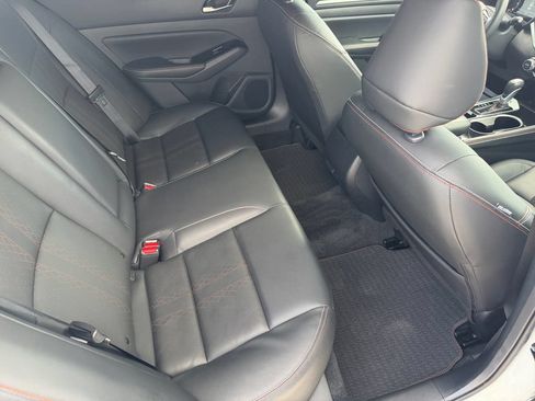 Used 2025 Nissan Altima 2.5 SR w/ SR Premium Package FWD image 17