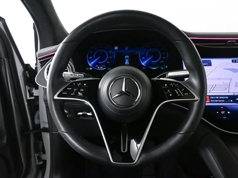 Used 2023 Mercedes-Benz EQS 580 4MATIC SUV image 2