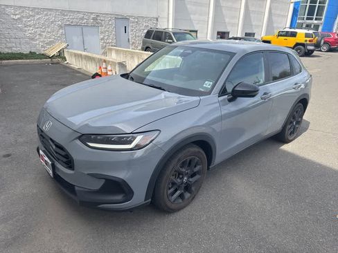 Used 2024 Honda HR-V Sport image 2