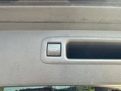 Used 2021 Toyota Highlander XSE AWD/4WD image 21