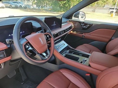 New 2025 Lincoln Aviator Reserve w/ Illumination Package image 19