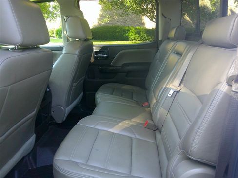 Used 2016 GMC Sierra 1500 Denali w/ Denali Ultimate Package AWD/4WD image 19