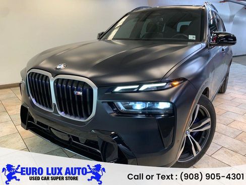 Used 2024 BMW X7 M60i AWD/4WD image 1