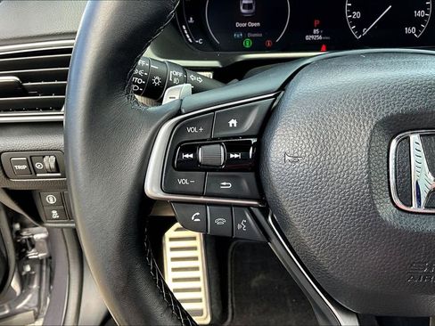 Used 2019 Honda Accord Sport image 11