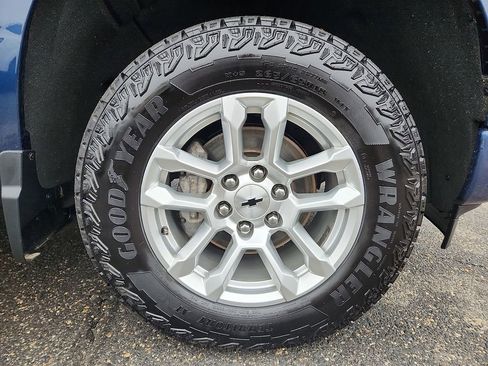 Used 2022 Chevrolet Silverado 1500 RST w/ Convenience Package II image 8