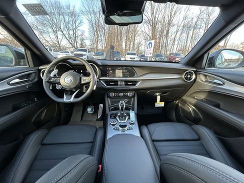 New 2026 Alfa Romeo Stelvio Sprint w/ Convenience Package image 12