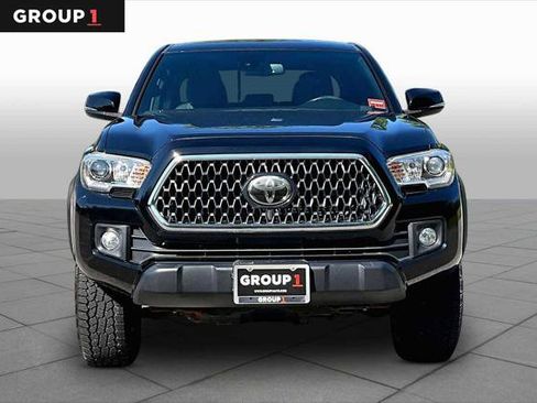 Certified 2019 Toyota Tacoma TRD Off-Road AWD/4WD image 4