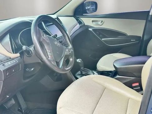 Used 2017 Hyundai Santa Fe Sport w/ 2.4L Tech Package 04 FWD image 12