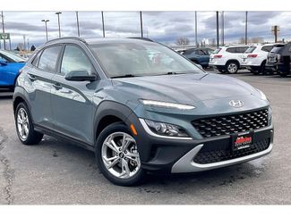 Used 2023 Hyundai Kona SEL video 2