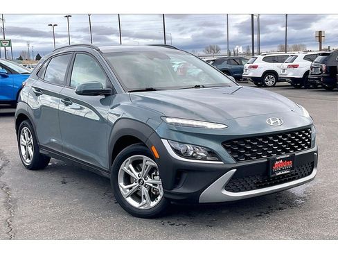 Used 2023 Hyundai Kona SEL image 2