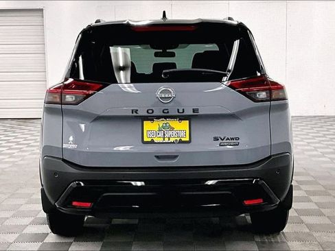 Used 2023 Nissan Rogue SV w/ SV Premium Package image 5