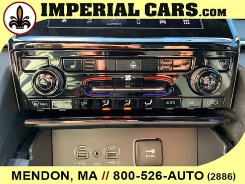 New 2025 Jeep Grand Cherokee Altitude image 25