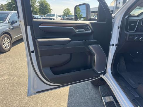 Used 2024 GMC Sierra 2500 Denali w/ Denali Reserve Package AWD/4WD image 21