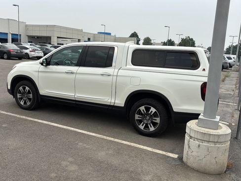 Used 2018 Honda Ridgeline RTL-E image 3