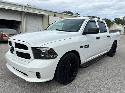 Used 2018 RAM 1500 Express w/ Express Value Package image 2