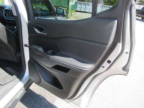 Used 2020 GMC Acadia SLT w/ LPO, Floor Liner Package image 23