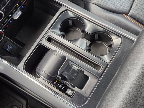 Used 2024 Ford F150 Lariat AWD/4WD image 19