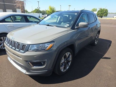 Used 2020 Jeep Compass Limited FWD image 1