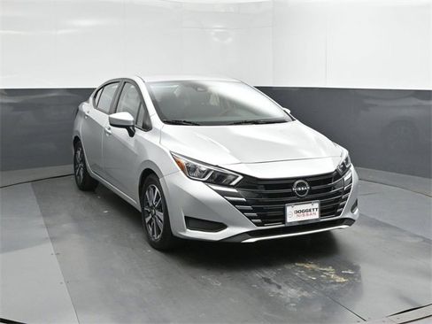 Certified 2023 Nissan Versa SV image 22