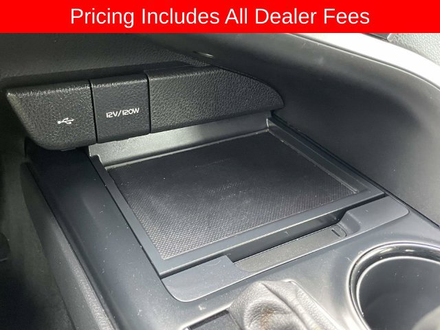 Used 2020 Toyota Camry SE FWD image 31
