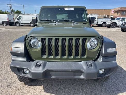 Used 2022 Jeep Wrangler Unlimited Sport AWD/4WD image 2