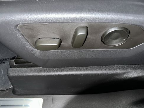 Used 2023 Chevrolet Silverado 1500 LTZ image 24