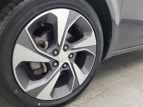 Used 2020 Chevrolet Sonic Premier image 31