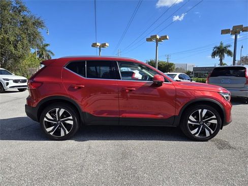 Certified 2023 Volvo XC40 B5 Plus w/ Protection Package Premier image 8